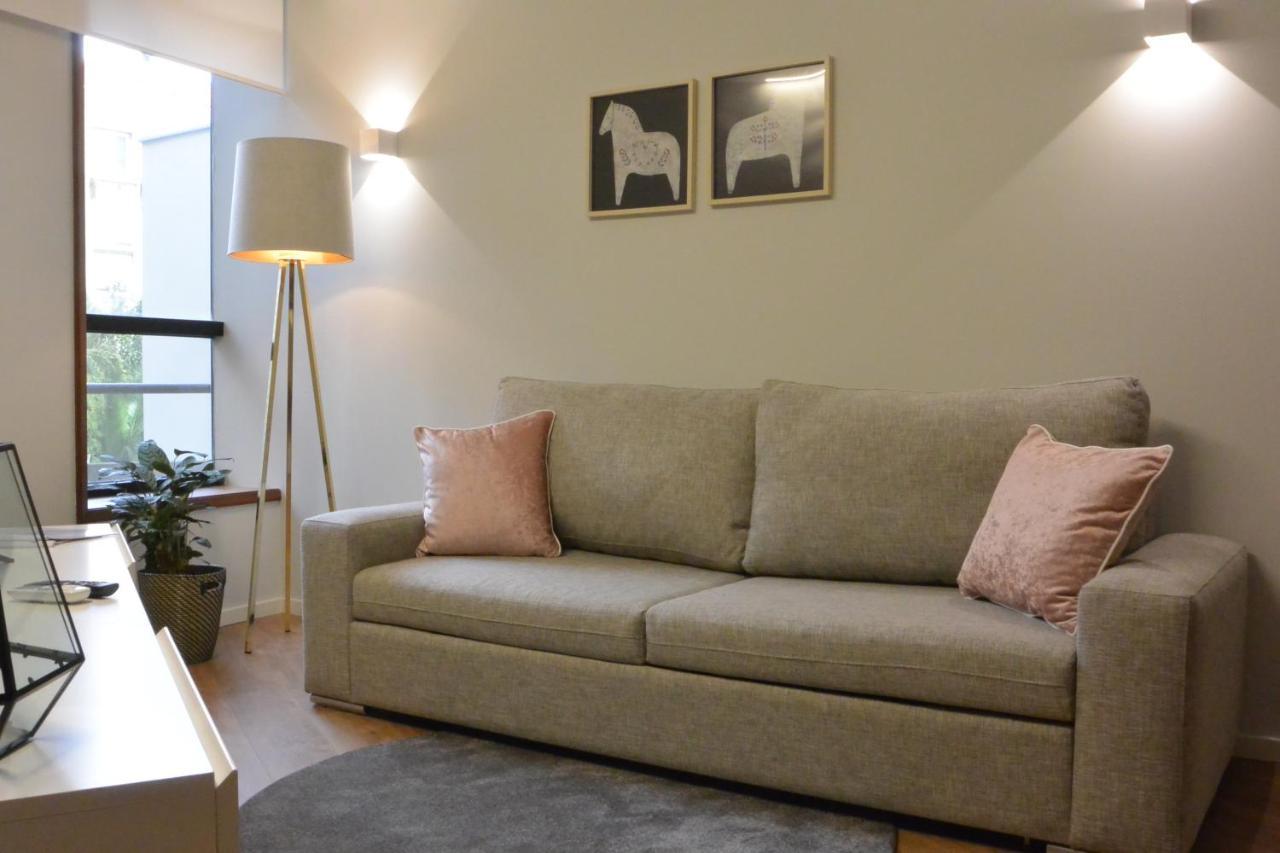 Lf Begonia, By Flat In Apartamento Porto